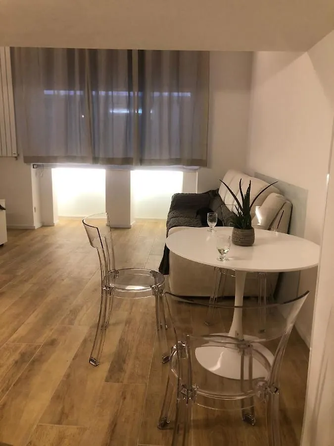 Modern Mini Loft Apartment Roma 意大利