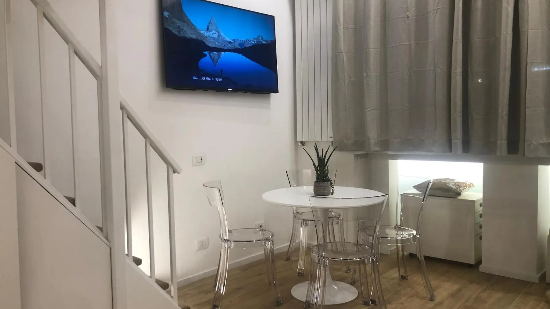 Modern Mini Loft Apartment Roma